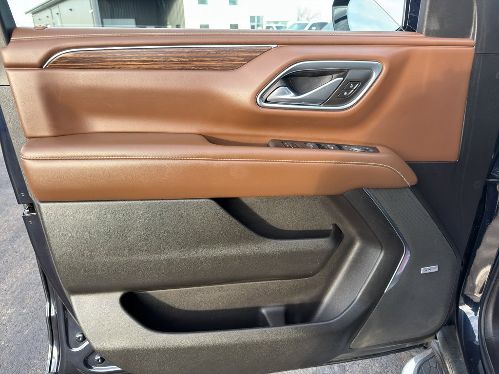 Used 2021 Chevrolet Tahoe High Country image 12