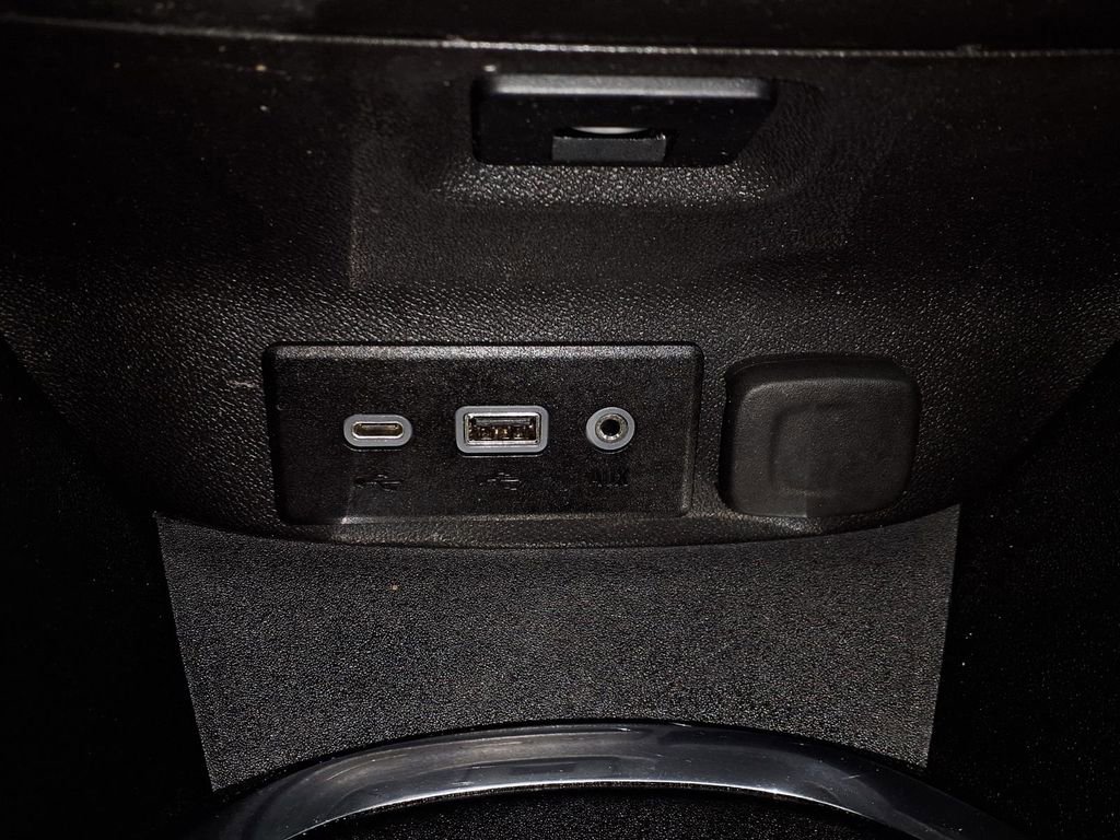 Used 2023 Chevrolet Malibu LT image 23