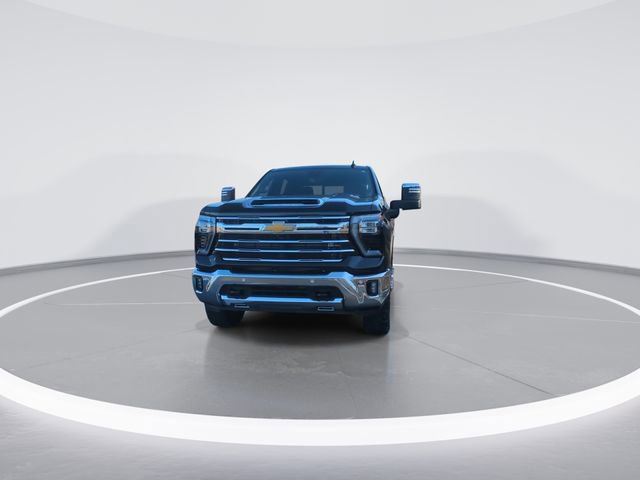 Used 2024 Chevrolet Silverado 2500 LTZ w/ LTZ Plus Package image 3