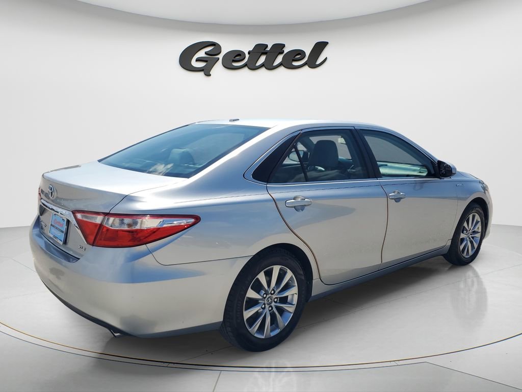 Used 2015 Toyota Camry XLE w/ Moonroof Package image 5