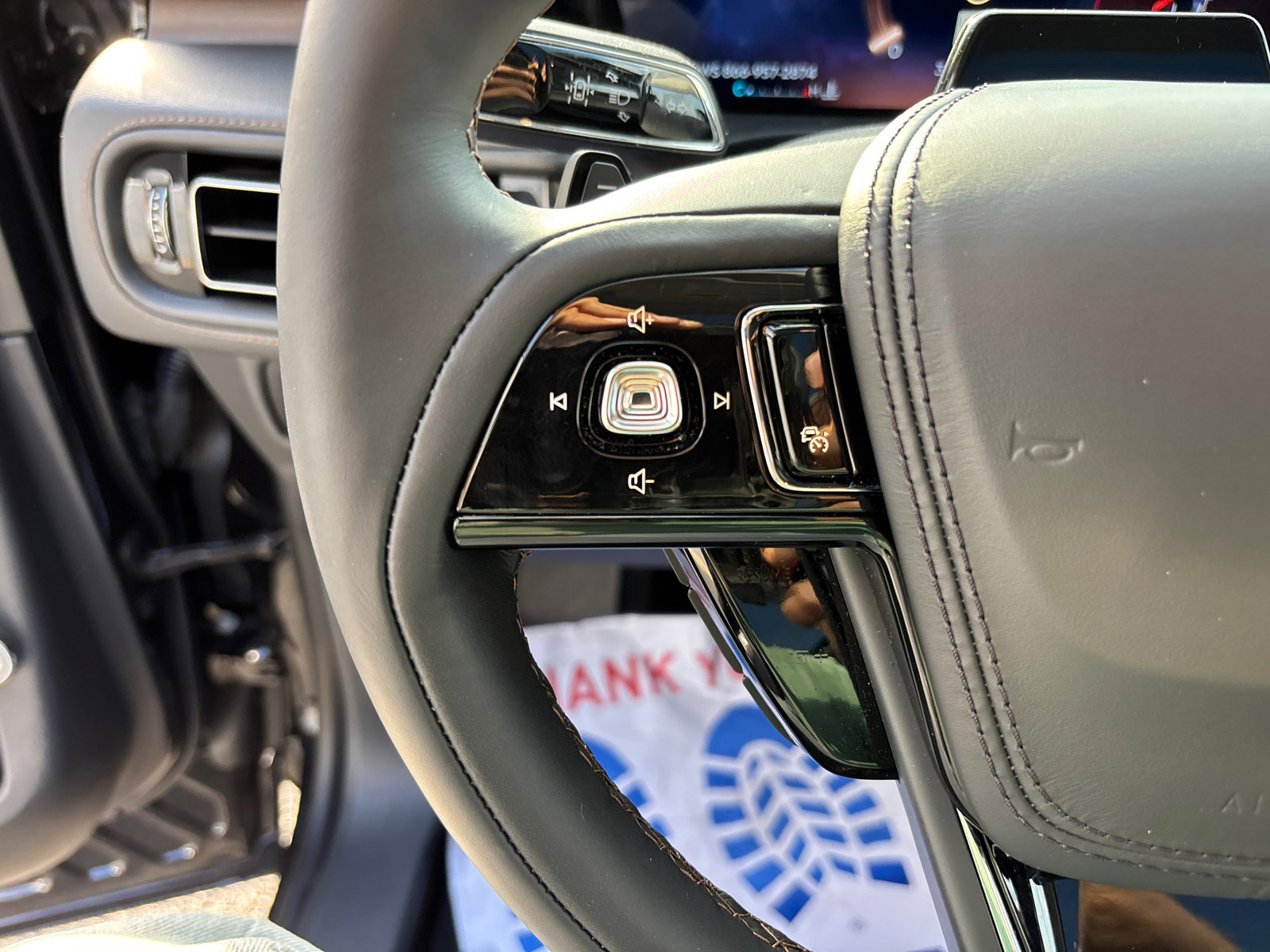 New 2025 Lincoln Aviator Reserve w/ Equipment Group 201A image 19