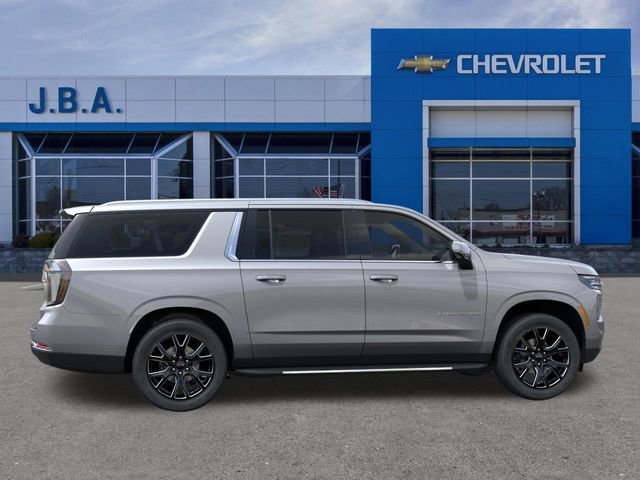 New 2026 Chevrolet Suburban LT AWD/4WD image 5