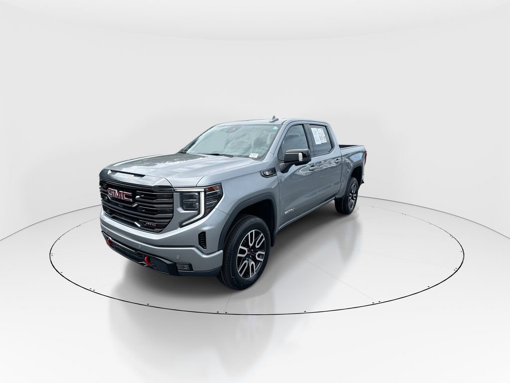 Used 2023 GMC Sierra 1500 AT4 w/ AT4 Premium Package AWD/4WD image 4