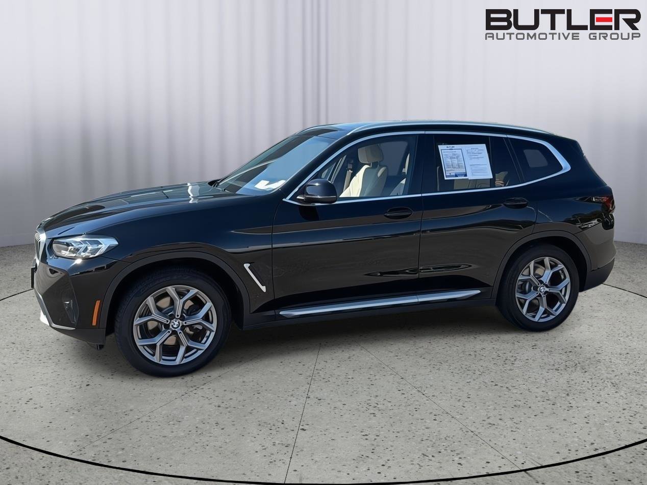 Used 2022 BMW X3 xDrive30i w/ Premium Package 2 (ZPA) AWD/4WD image 3