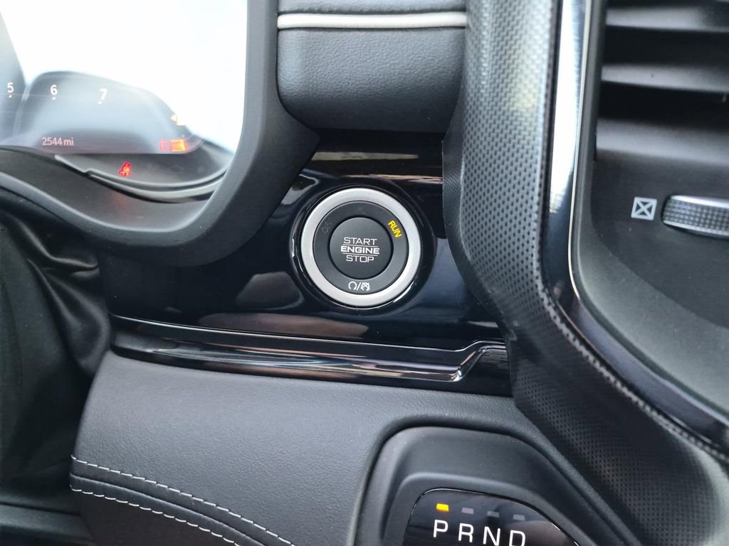 New 2025 RAM 1500 Limited image 22