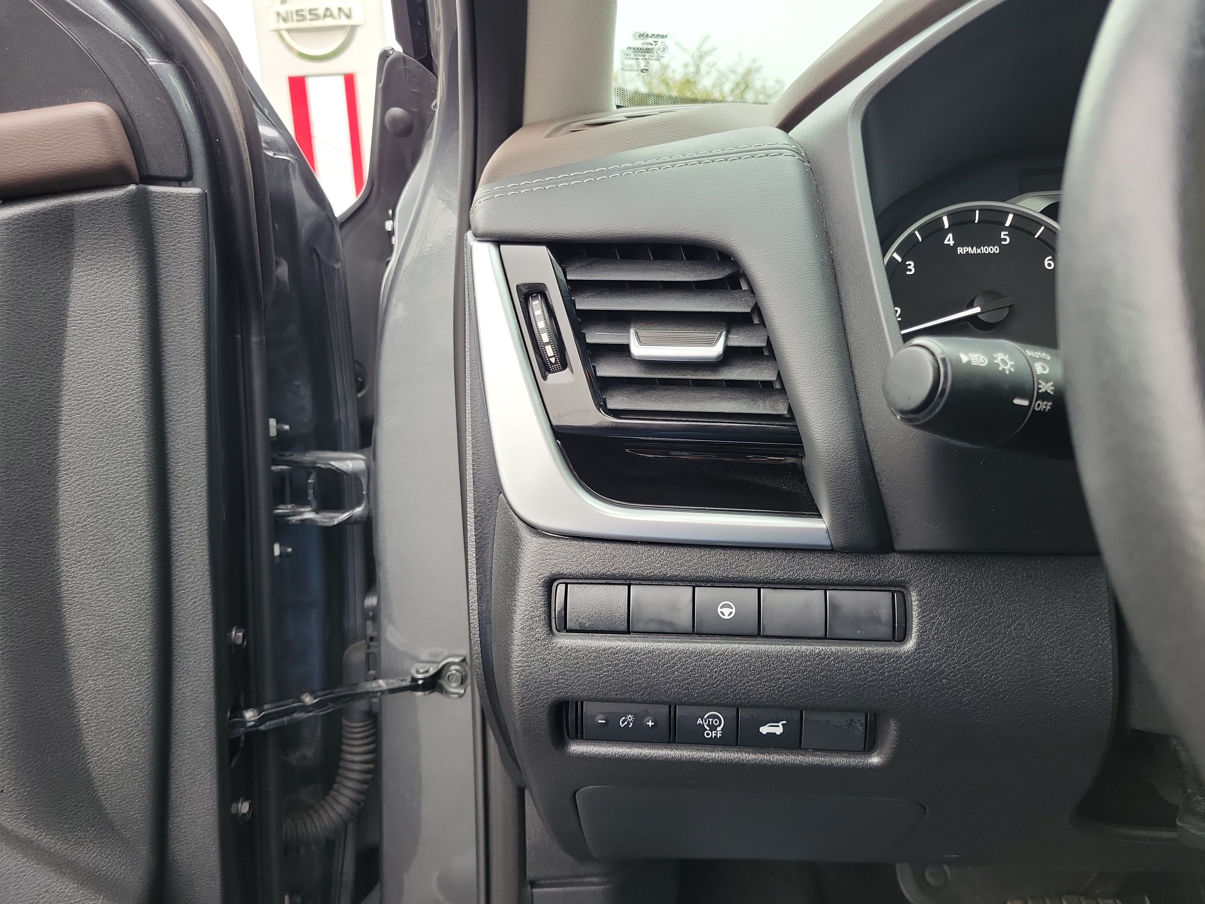 Used 2023 Nissan Rogue SL w/ SL Premium Package AWD/4WD image 20