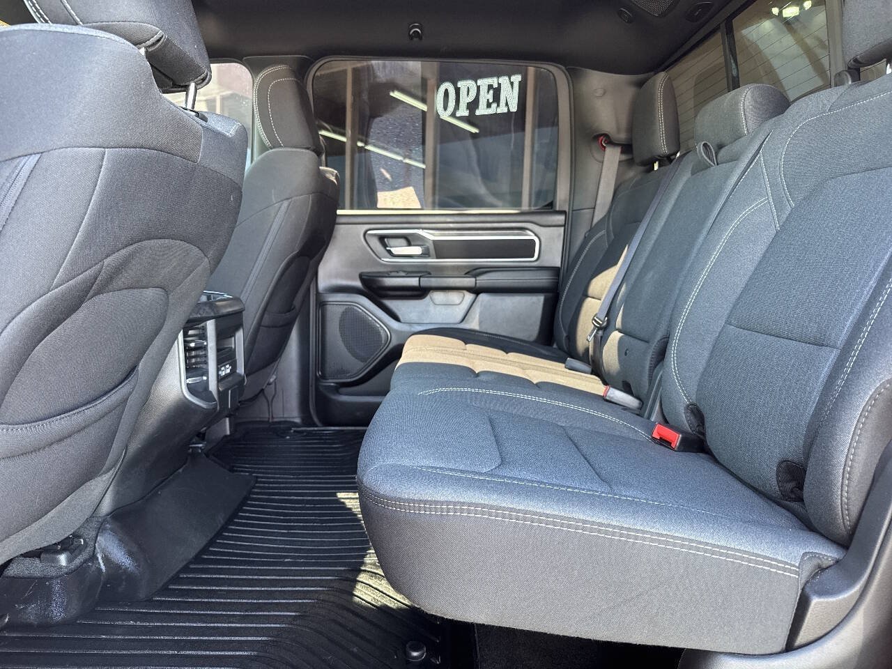 Used 2023 RAM 1500 Big Horn AWD/4WD image 24