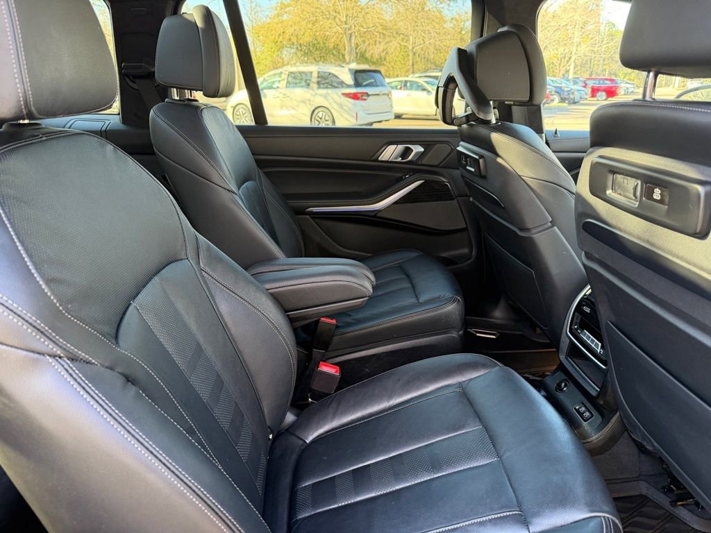 Used 2019 BMW X7 xDrive50i w/ M Sport Package image 8