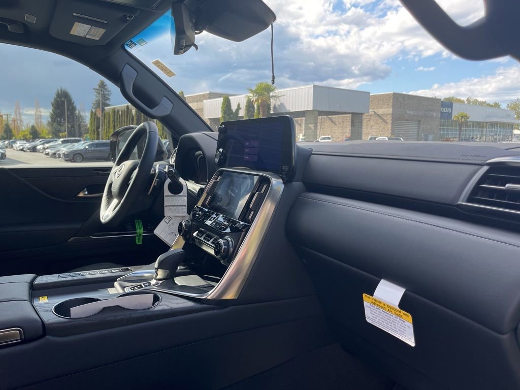New 2026 Lexus LX 700h Overtrail AWD/4WD image 21