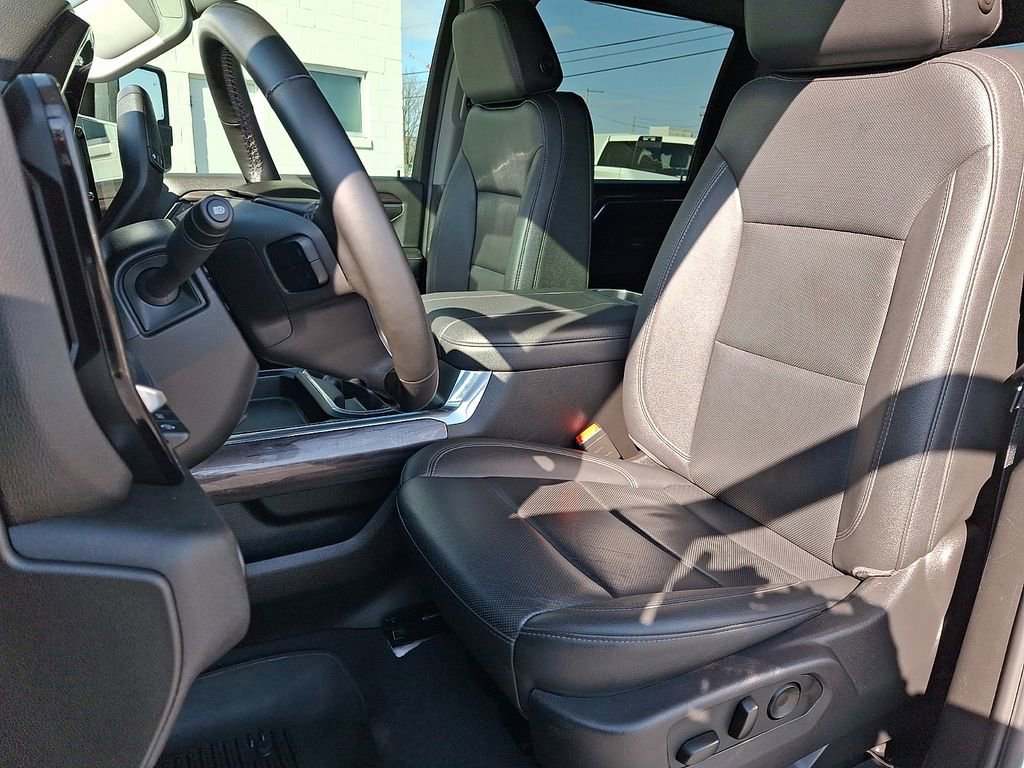 Used 2024 Chevrolet Silverado 2500 LTZ w/ LTZ Plus Package image 16