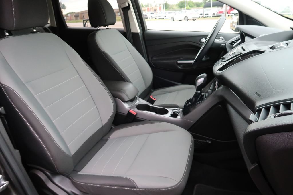 Used 2016 Ford Escape SE FWD image 9