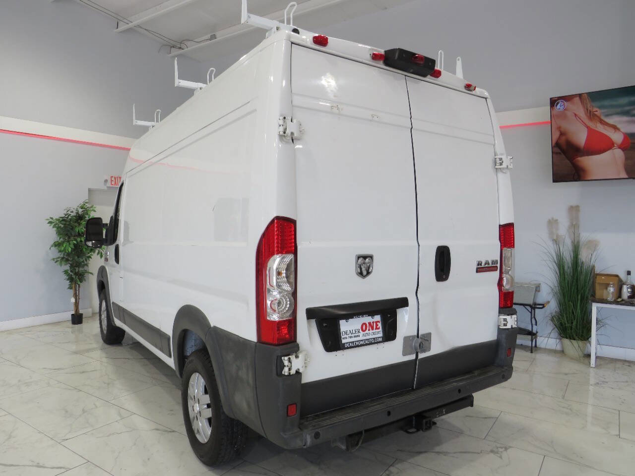 Used 2014 RAM ProMaster 2500 w/ Interior Convenience Group FWD image 5