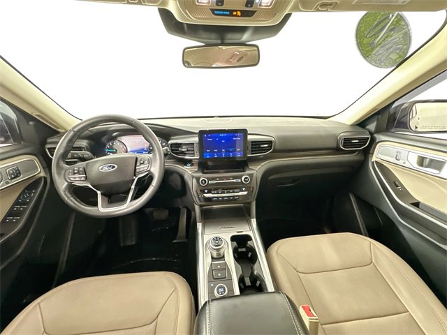 Used 2020 Ford Explorer Limited image 3