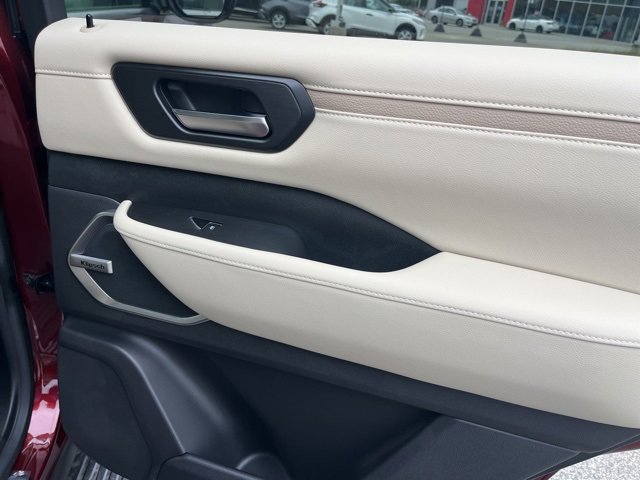 New 2025 Nissan Armada Platinum w/ Convenience Package image 25