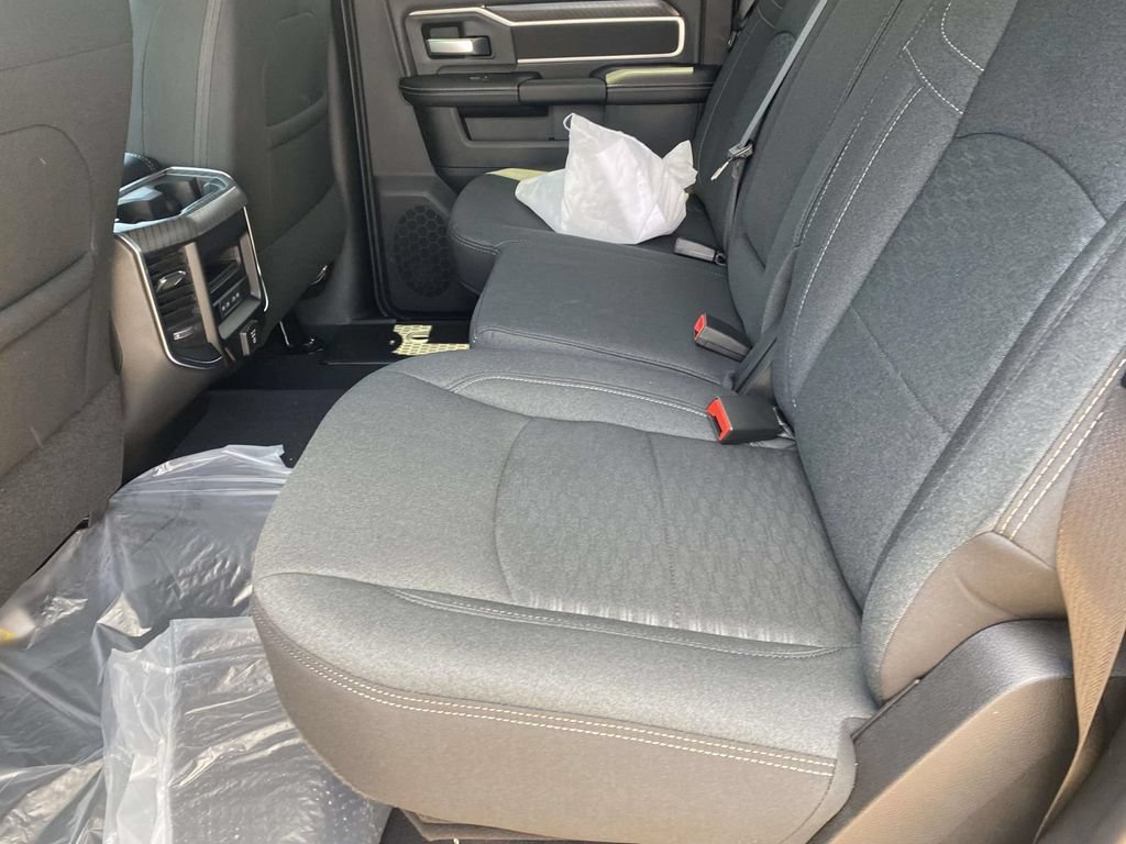 New 2026 RAM 2500 Big Horn AWD/4WD image 40