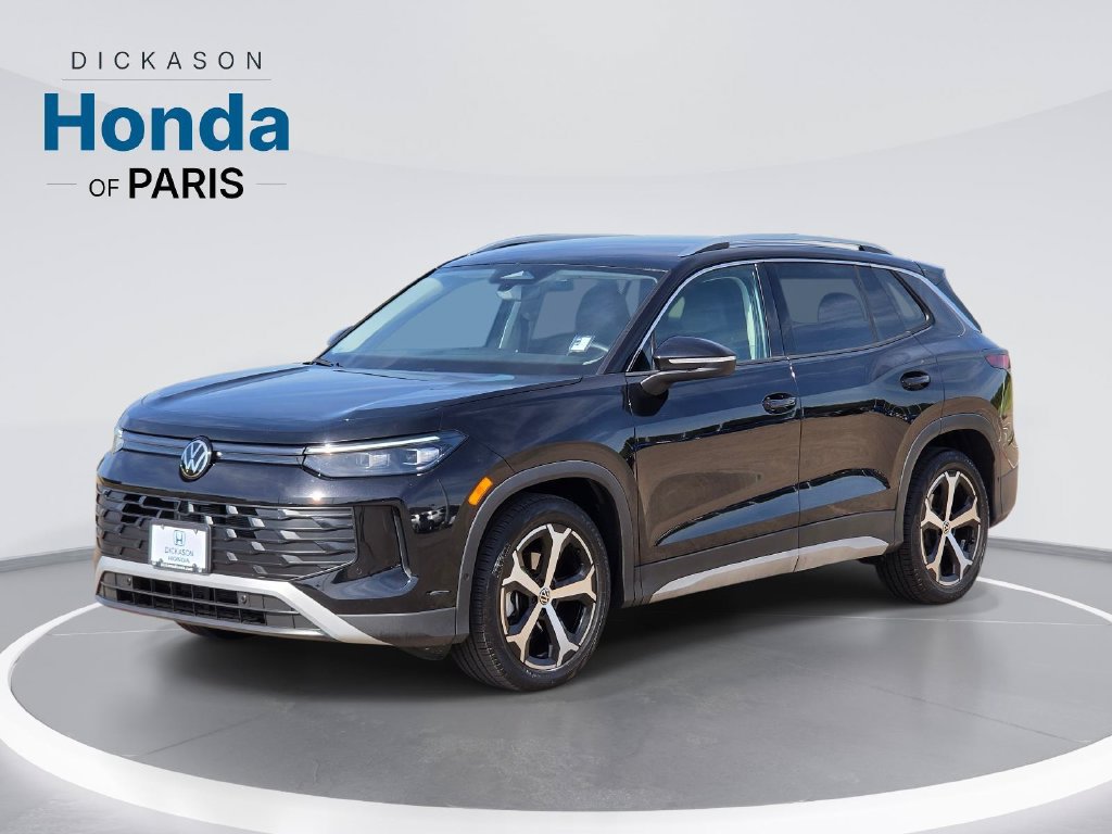 Used 2026 Volkswagen Tiguan SE FWD image 1