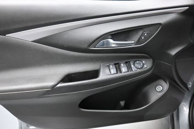 Used 2025 Buick Envista Avenir FWD image 13