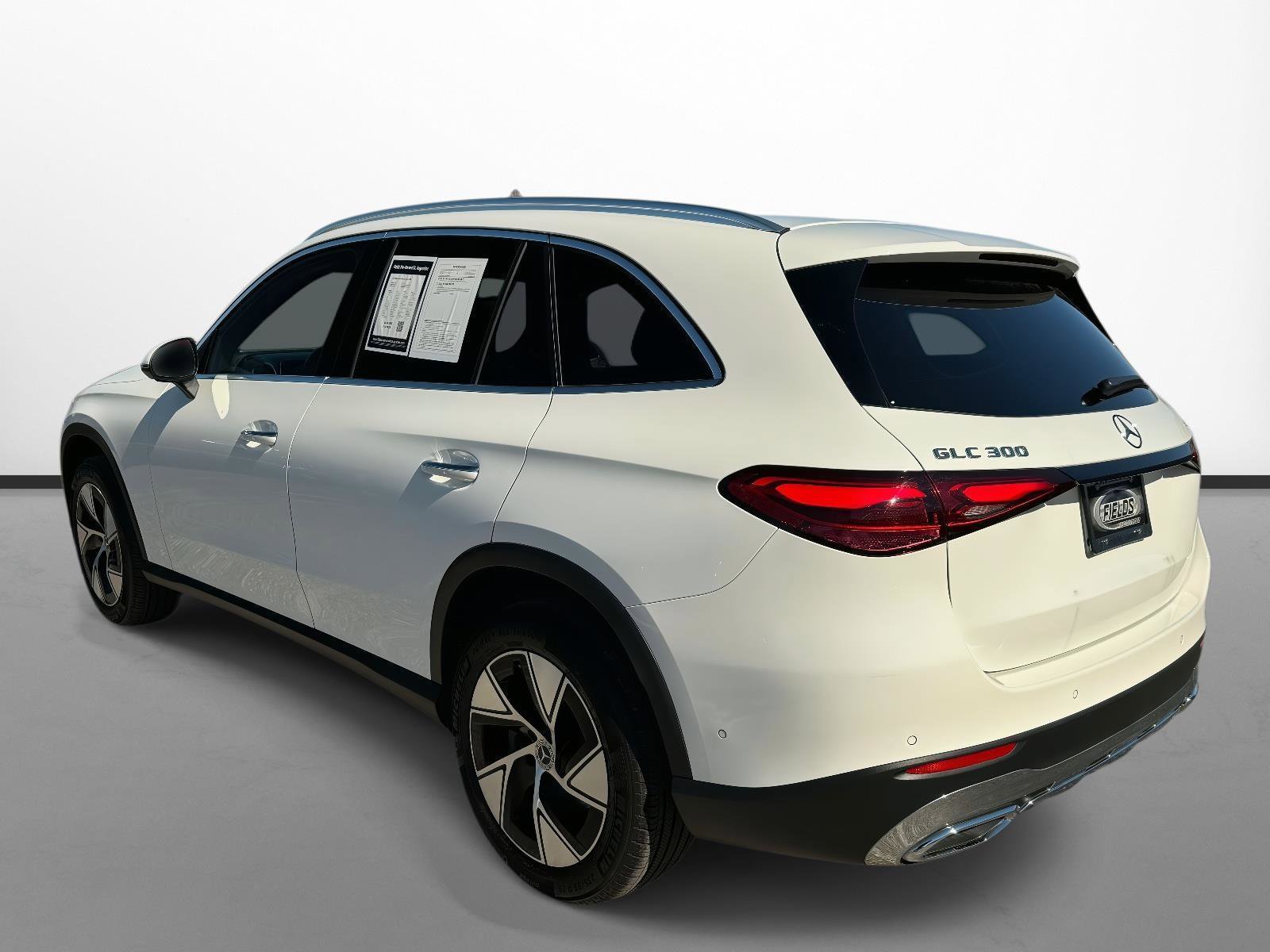 Used 2024 Mercedes-Benz GLC 300 4MATIC image 5