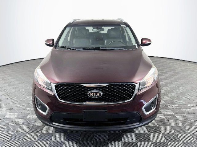 Used 2017 Kia Sorento FWD w/ LX Convenience Package image 2