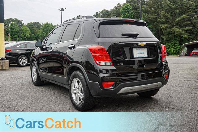 Used 2020 Chevrolet Trax LT w/ LT Convenience Package FWD image 13