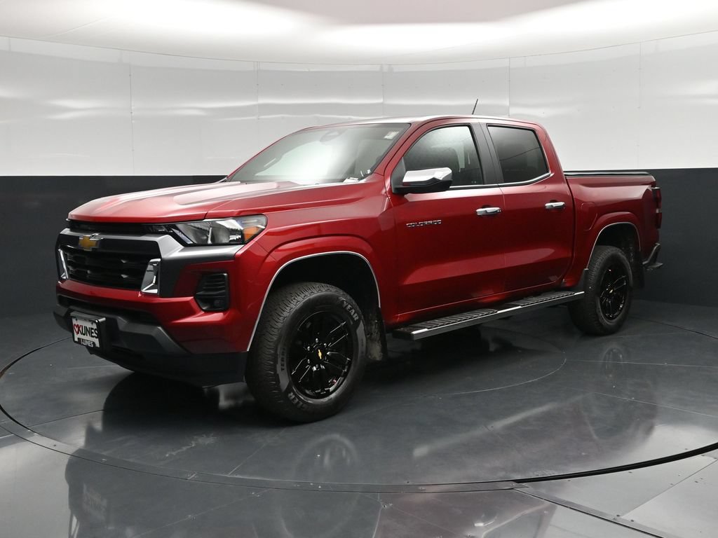 Used 2024 Chevrolet Colorado LT w/ LT Convenience Package II RWD image 5