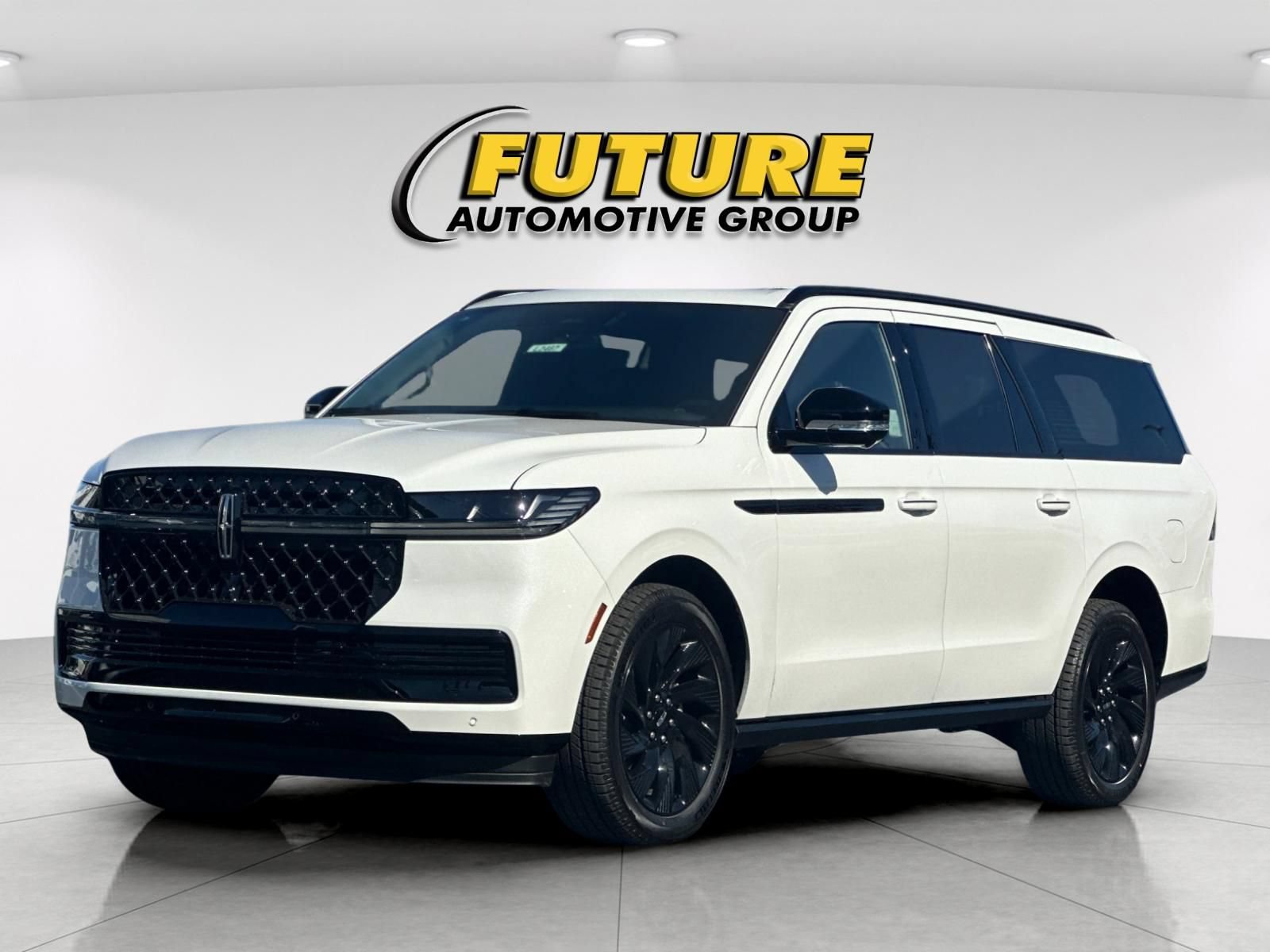 New 2026 Lincoln Navigator L Reserve w/ Jet Appearance Package AWD/4WD image 7
