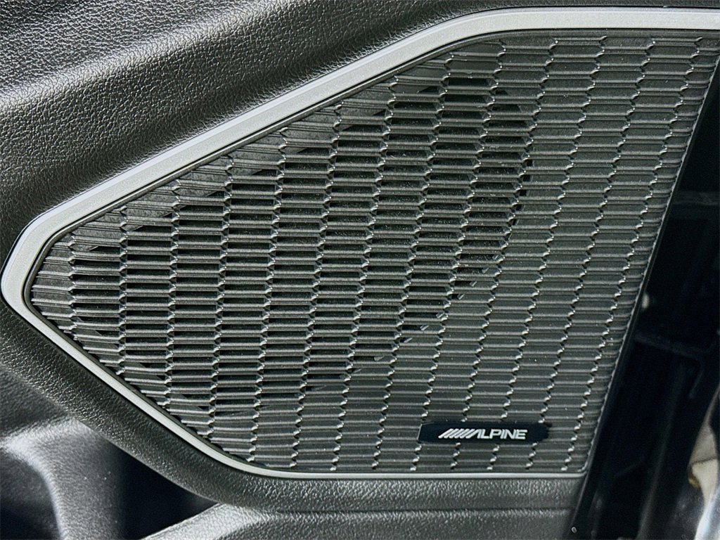 Used 2022 Jeep Grand Cherokee Limited 4xe w/ Luxury Tech Group II image 13