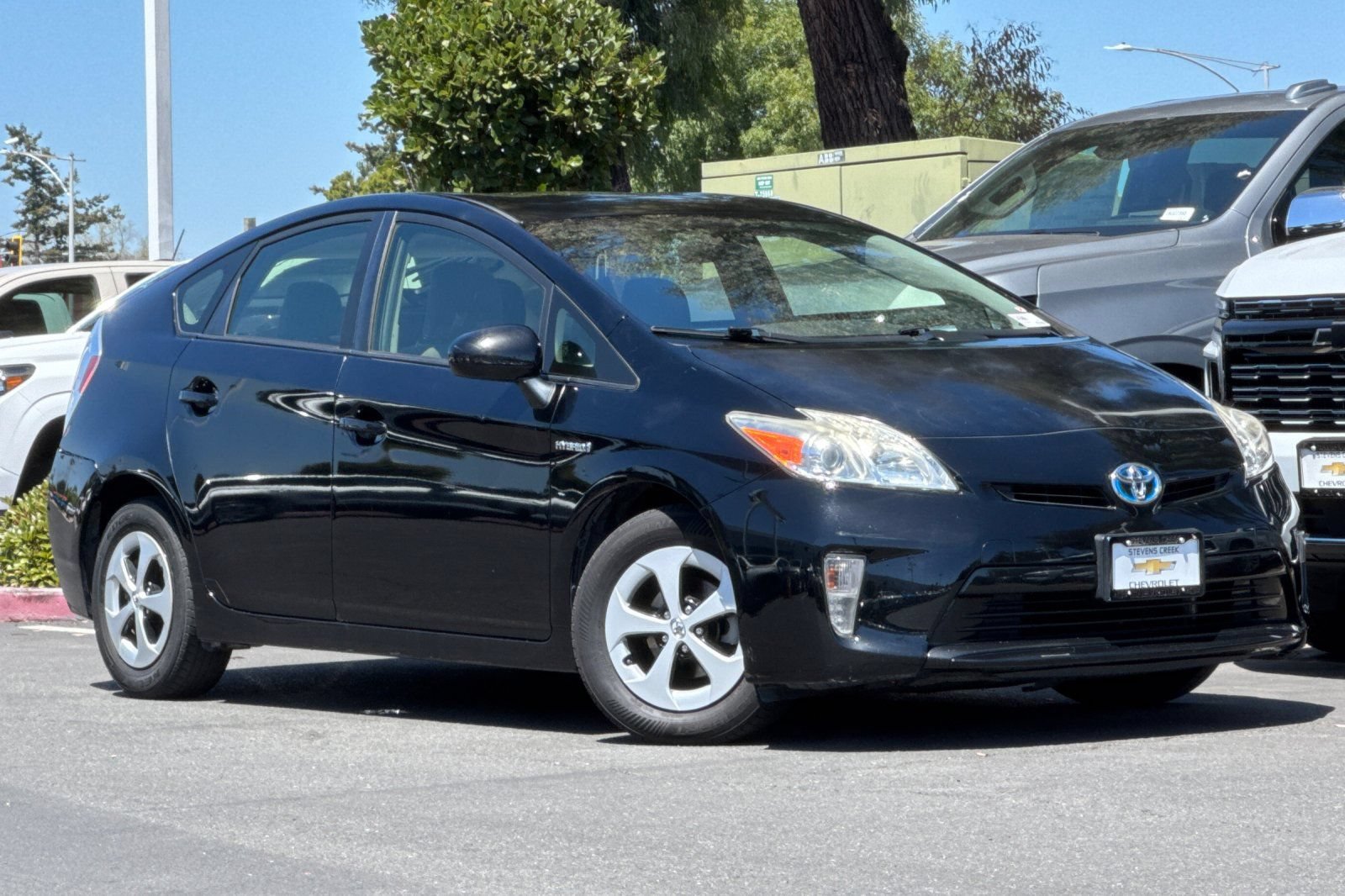 Used 2015 Toyota Prius Two FWD image 2