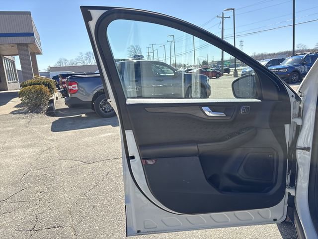 Certified 2020 Ford Escape Titanium image 21