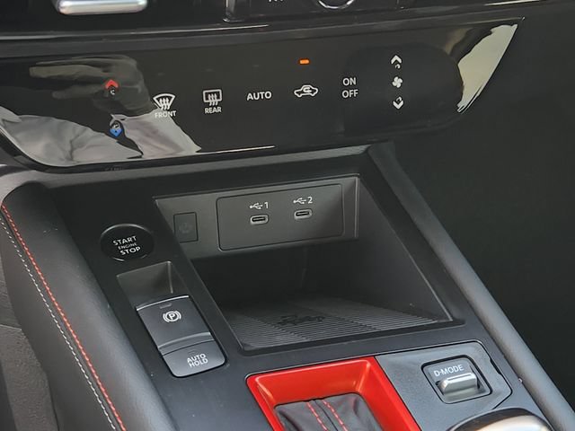 New 2025 Nissan Kicks SR w/ Illumination Package FWD image 15