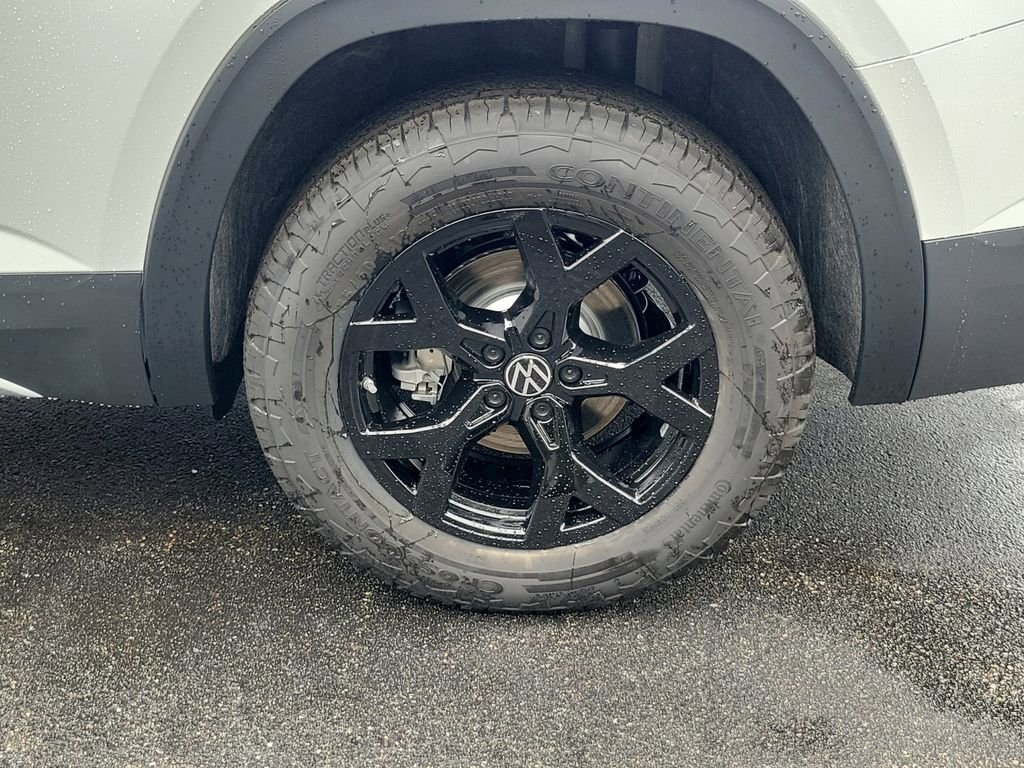 New 2026 Volkswagen Atlas Peak Edition image 5