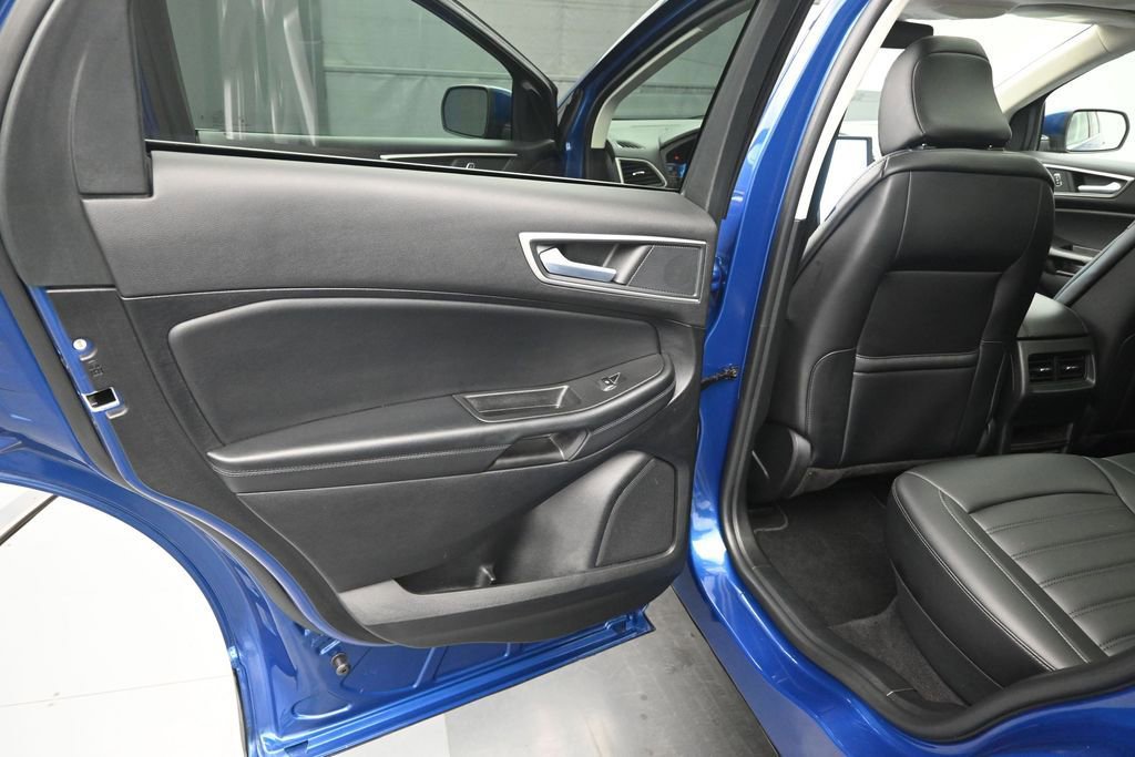 Used 2024 Ford Edge SEL w/ Convenience Package AWD/4WD image 11