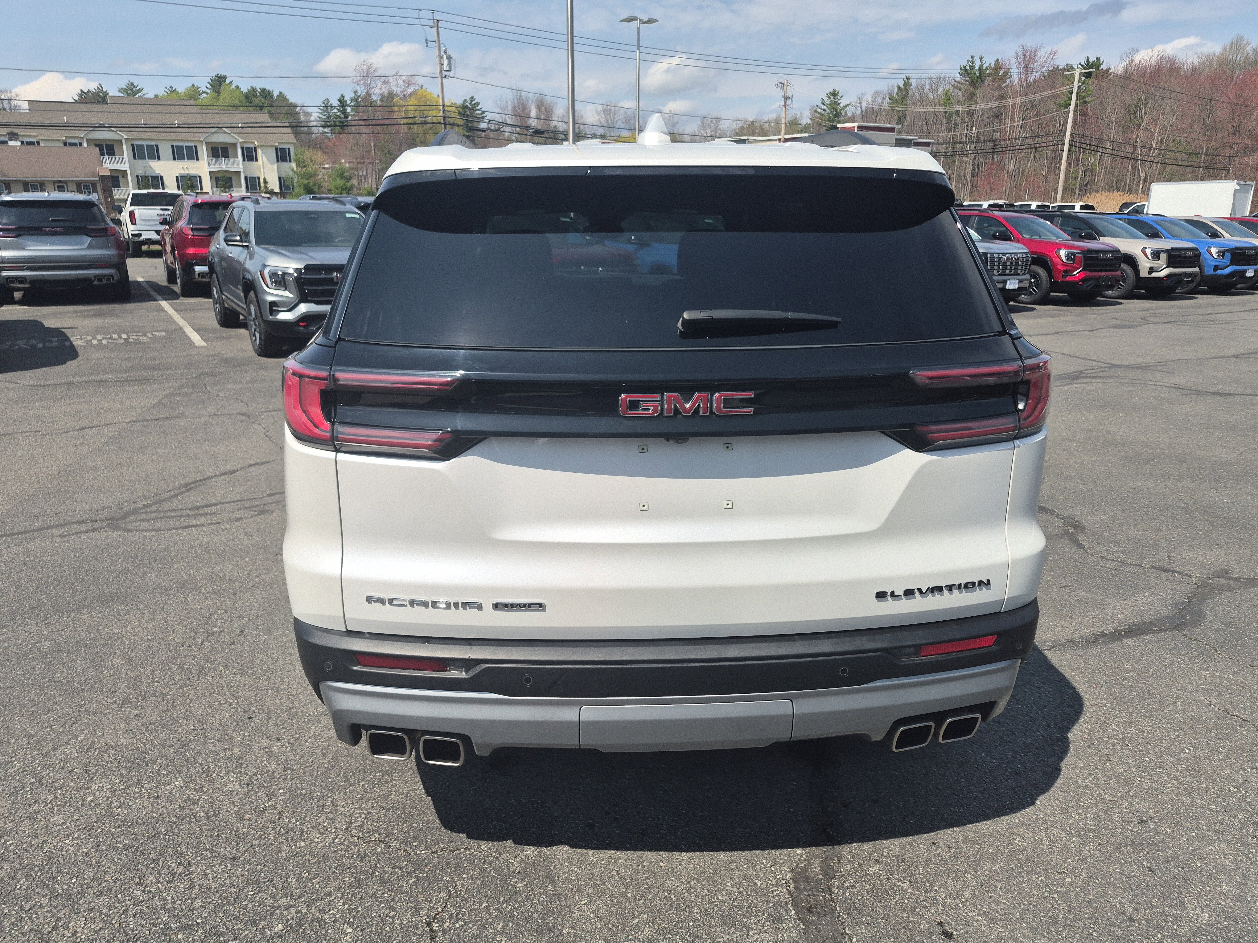 Certified 2024 GMC Acadia Elevation w/ Luxury Package AWD/4WD image 6