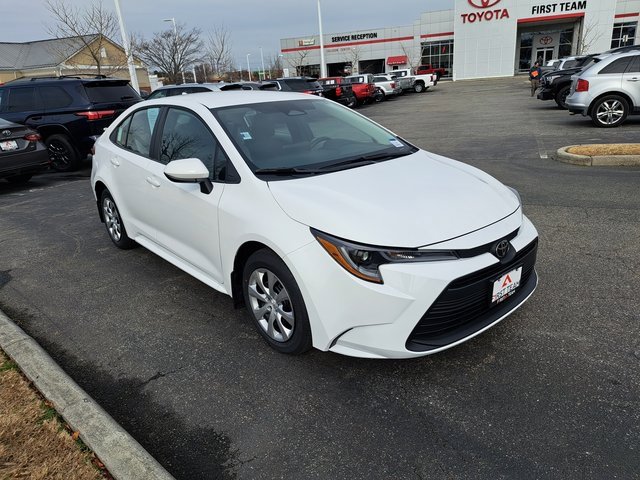 Used 2026 Toyota Corolla LE image 4