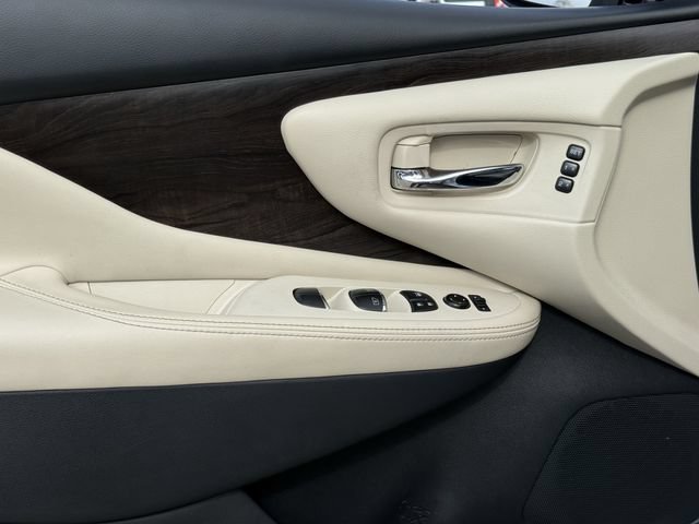 Used 2023 Nissan Murano Platinum w/ Cargo Package FWD image 28
