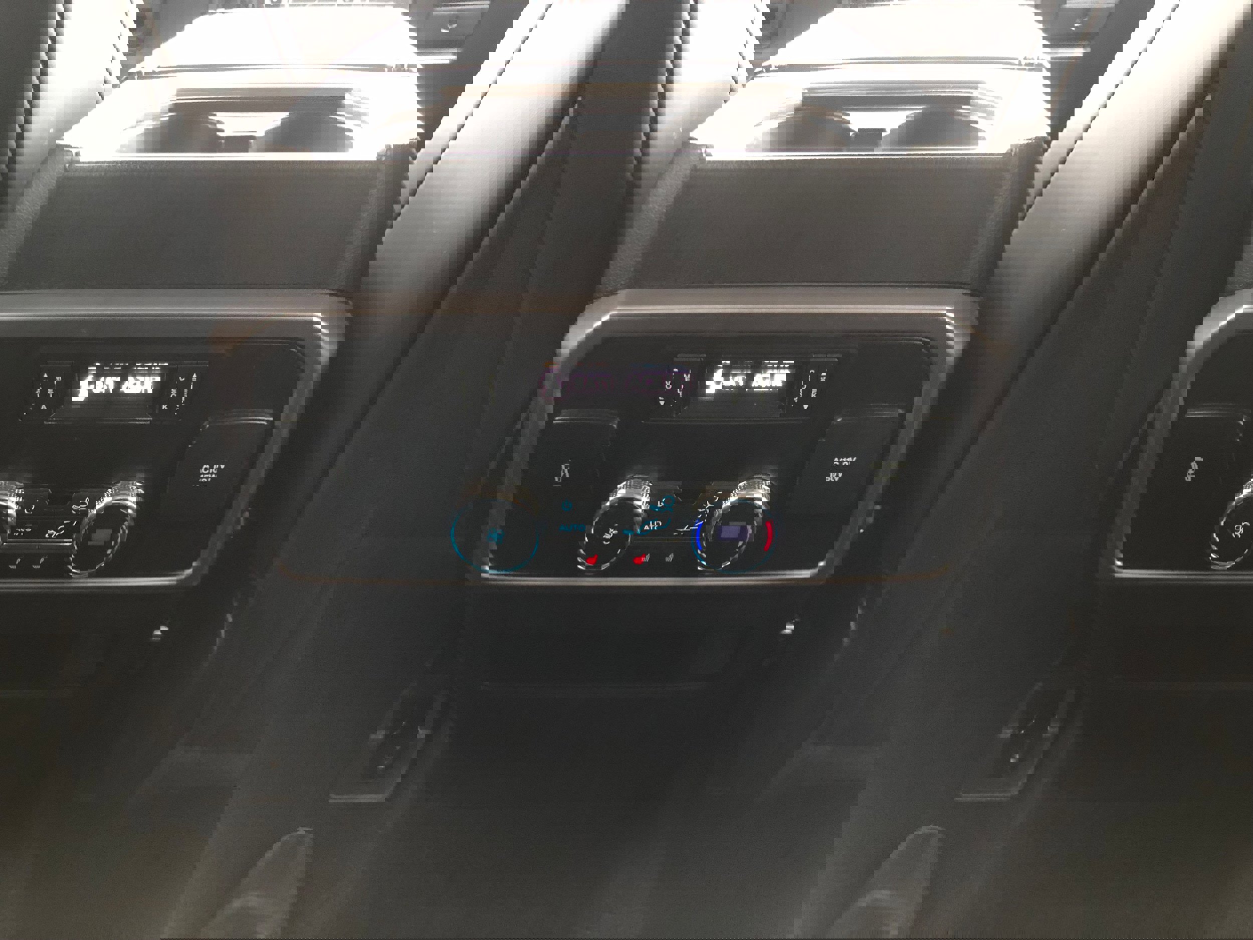 Certified 2021 Ford Expedition Max Platinum image 12