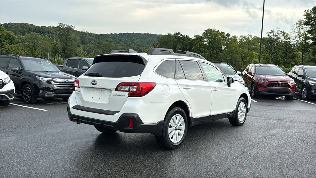 Used 2019 Subaru Outback 2.5i Premium w/ Popular Package #2 AWD/4WD image 6