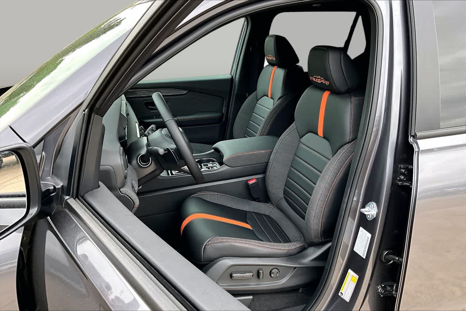 Certified 2026 Honda Passport TrailSport image 9