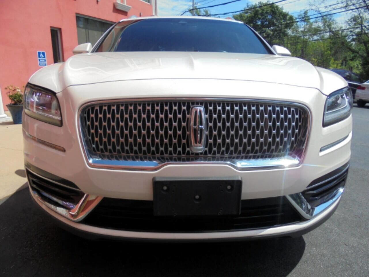 Used 2019 Lincoln Nautilus Select image 6