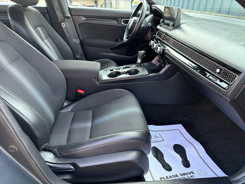 Used 2025 Honda Civic Sport image 13