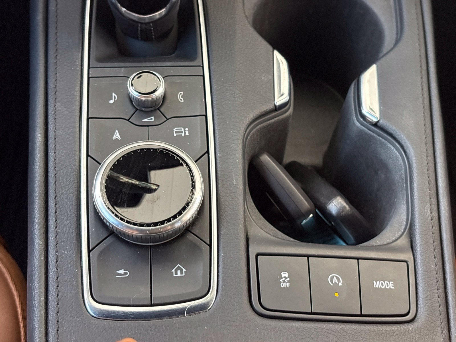 Used 2024 Cadillac XT4 Sport FWD image 28