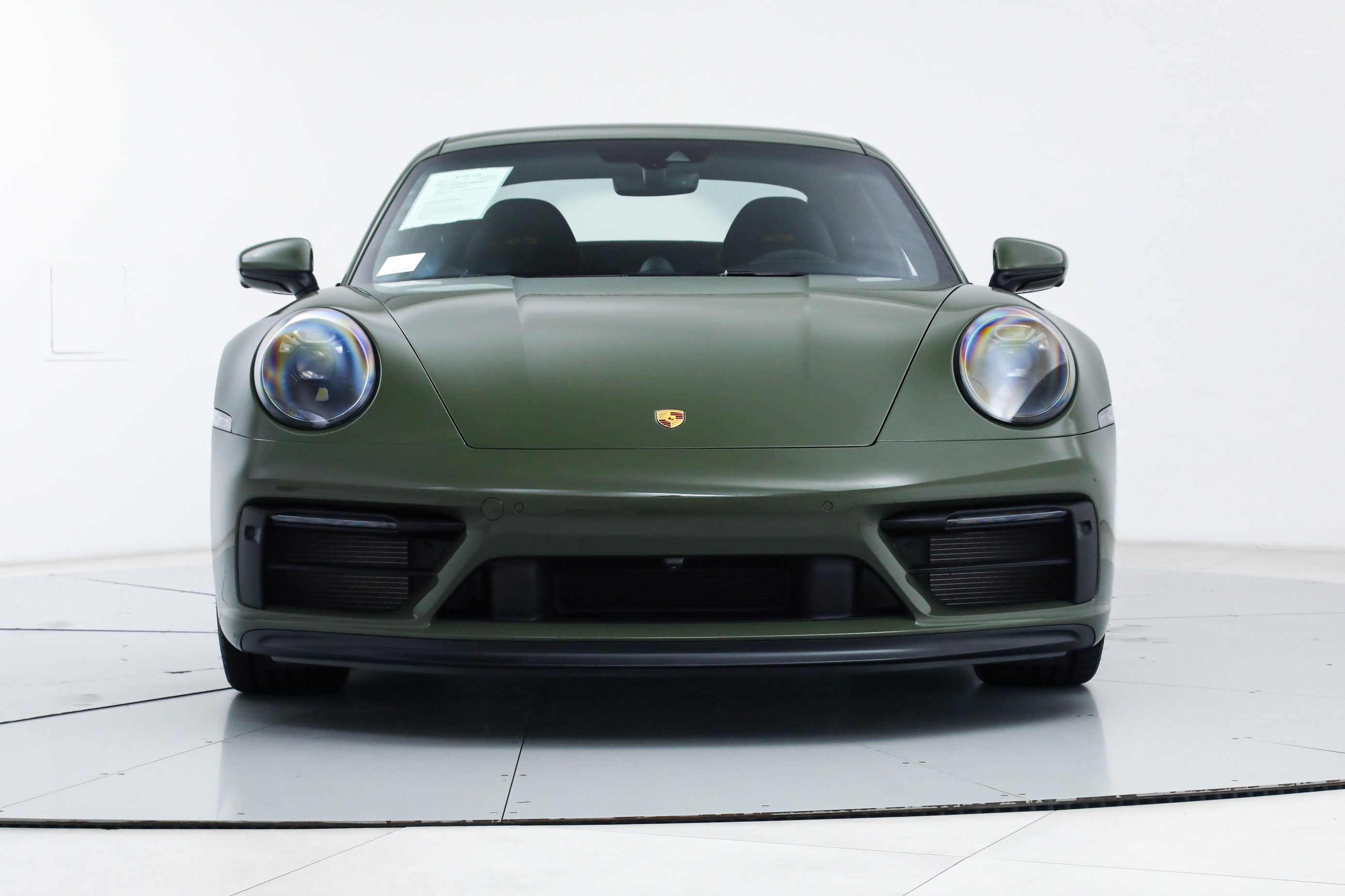 Used 2024 Porsche 911 GTS Coupe image 8