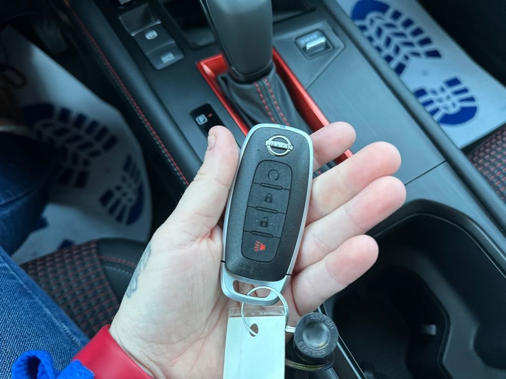 Used 2026 Nissan Kicks SR w/ Cold Weather Package image 27