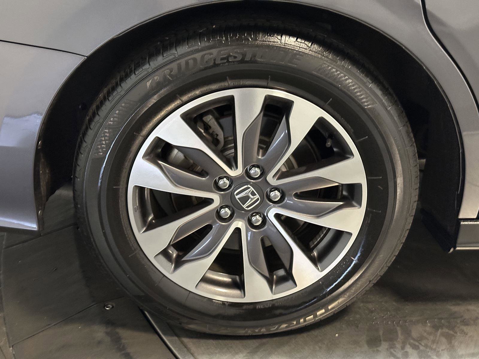 Certified 2023 Honda Odyssey EX-L image 16