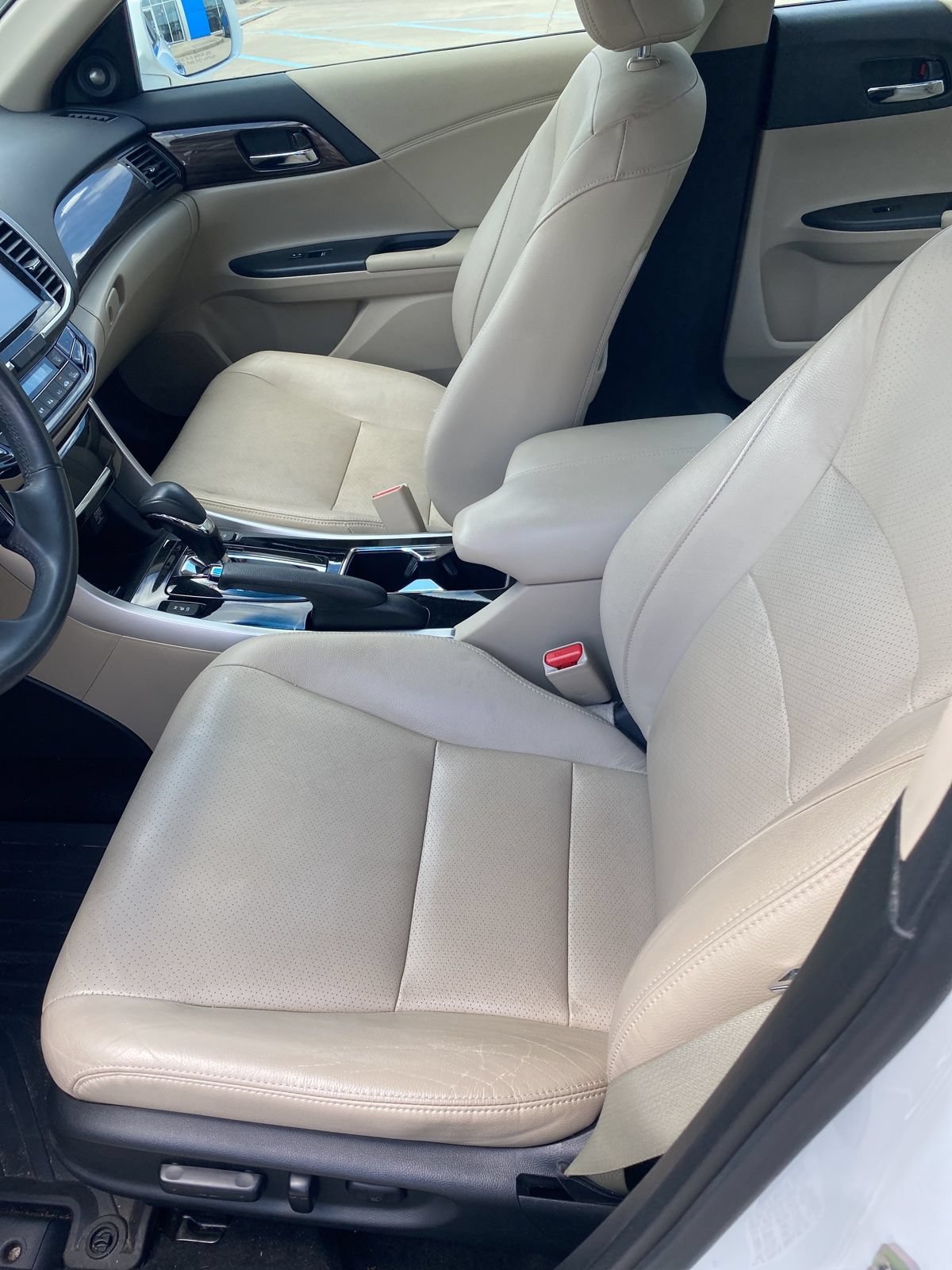 Used 2017 Honda Accord EX-L image 8