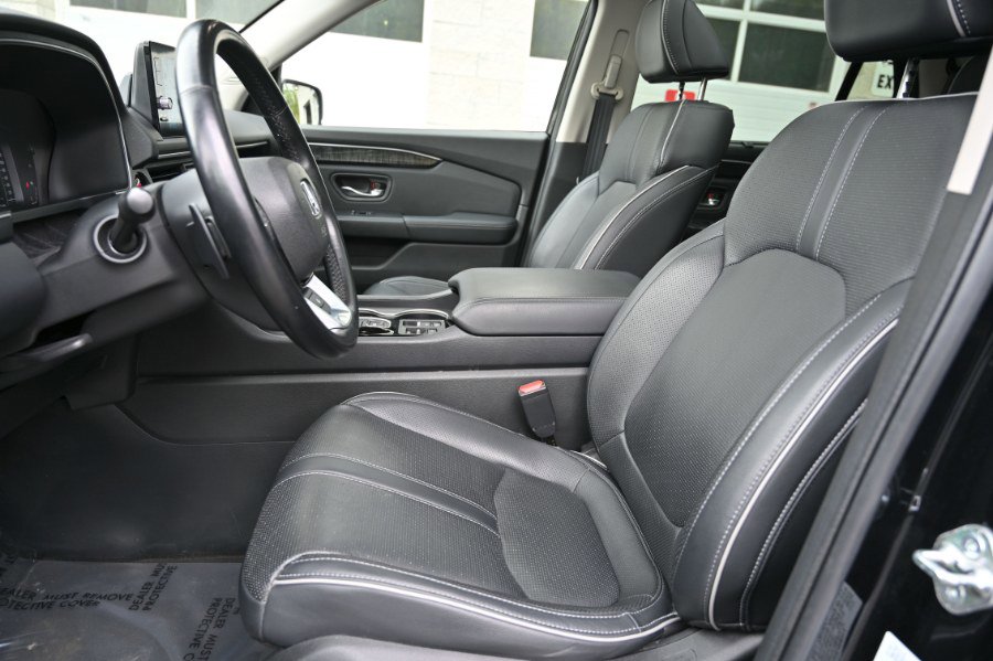 Used 2023 Honda Pilot Elite image 18