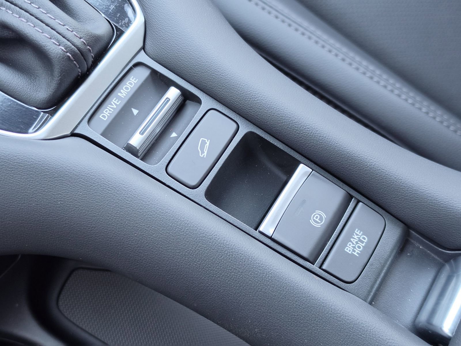 New 2026 Honda HR-V EX-L image 22