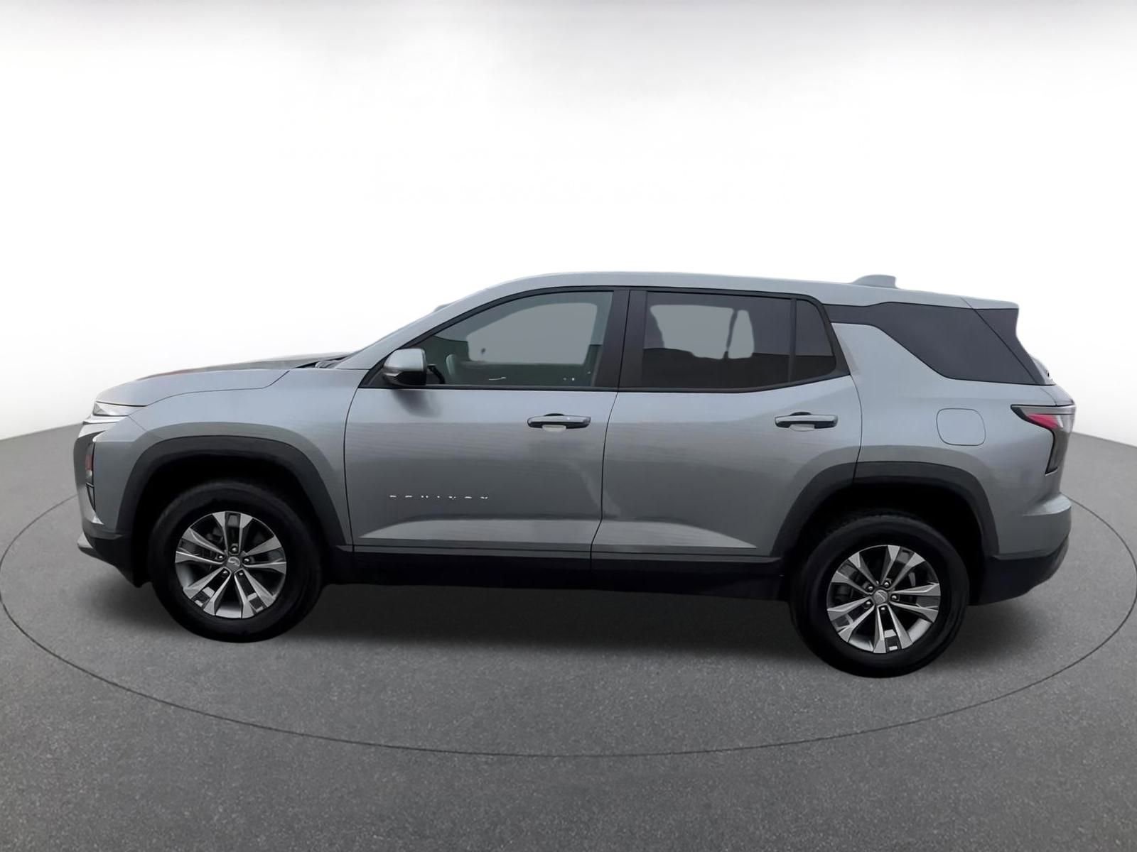 Used 2025 Chevrolet Equinox LT image 9