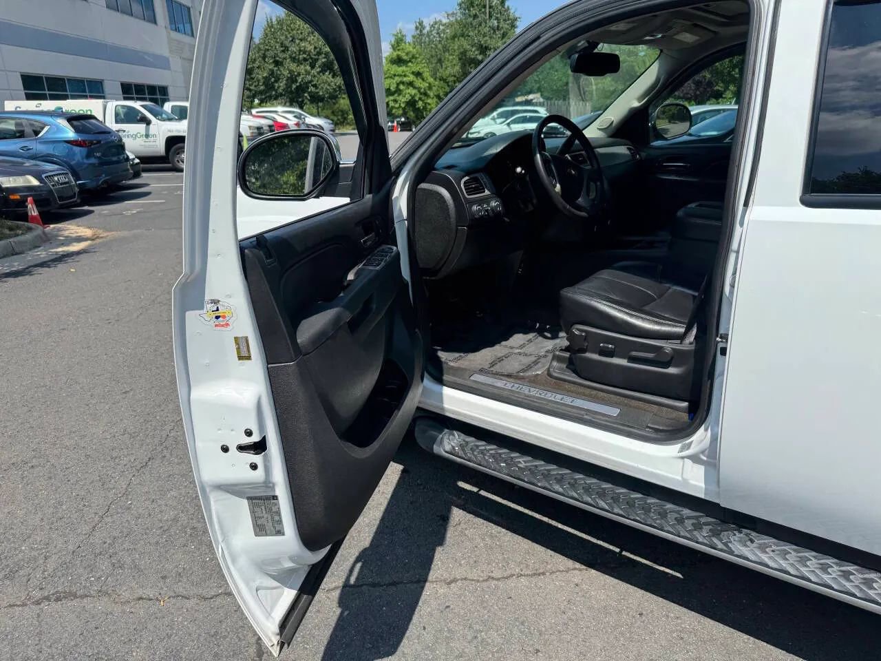 Used 2013 Chevrolet Tahoe LT w/ Suspension Package, Off-Road image 25