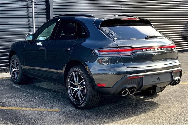 Certified 2026 Porsche Macan AWD/4WD image 3